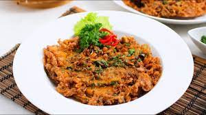 Cara membuat gulai kepala ikan kakap khas padang: Spesial Pakai Saus Gulai Padang Telur Dadar Garing Berbumbu Youtube