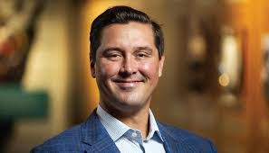 Erin Horn's Instagram, Twitter & Facebook