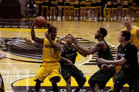 UW-Milwaukee Jordan Aaron Pass