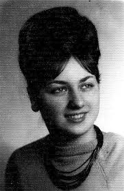 Klasa z Liceum Pedagogicznego (Pedy): skończyła w 1968 roku