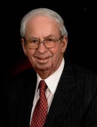 Robert Mclaurin's Instagram, Twitter & Facebook