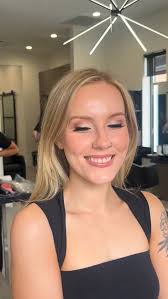 Getting my makeup done reminded me how much prep + finish actually matter.  Makeup by @glowingwith.dee hair color and cut @brennakatlee all available  @nomadloungehtx Three things I'm officially not skipping again: •