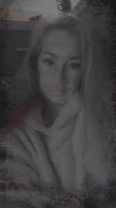 Melissa Sinn's Instagram, Twitter & Facebook