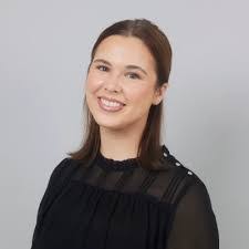 Olivia Cooley's Instagram, Twitter & Facebook