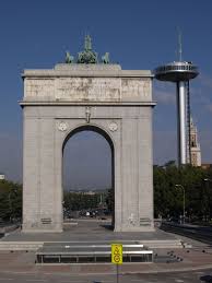 Tiene una altura total de 49 m. Pin En Madrid