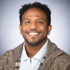 We can confirm that state champion North Crowley head coach Ray Gates is  joining the North Texas staff. Former defensive coordinator at Cedar Hill  as well. #txhsfb #GMG @SportsDayHS @SportsDayDFW https://t.co/OkLbiUlUwC