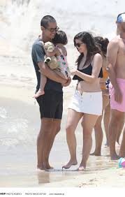 Όταν άνοιξε το nolan έγινε χαμός. Baby Boom O Swthrhs Kontizas Apekthse To Trito Toy Paidi Ena Ygiestato People Amp Style Eidhseis