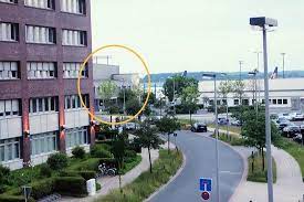 Located in neustadt, holiday inn express bremen airport is within 2 miles (3 km) of sights such as schnoor quarter and beck's brewery. From Our Window The Ryan Terminal Is Circled And The Sidewalk Curves Right Over To The Entrance Picture Of Holiday Inn Express Bremen Airport Tripadvisor