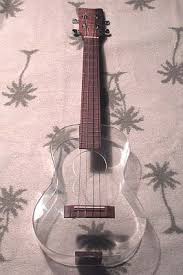 Pin De Sarah Elizabeth Em Ukuleles Com Imagens Foto Com Violao Violao Customizado Violoes Pintados