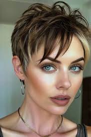 Alexandra Ogden (lexwritr)