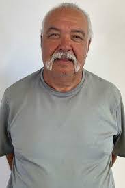 Daniel Arteche's Instagram, Twitter & Facebook