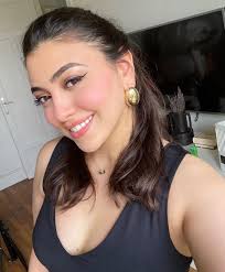 Hello everyone I'm divorce lady but I try my luck next time I hope a good  man enter my life