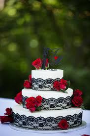 Black And White Wedding Cakes With Red Roses Black Lace Red Rose Wedding Cake Red Rose Wedding Cake Wedding Cake Red Lace Wedding Cake