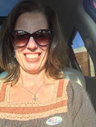 Sharon Reiter's Instagram, Twitter & Facebook