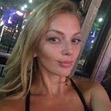 Danielle Baughman's Instagram, Twitter & Facebook