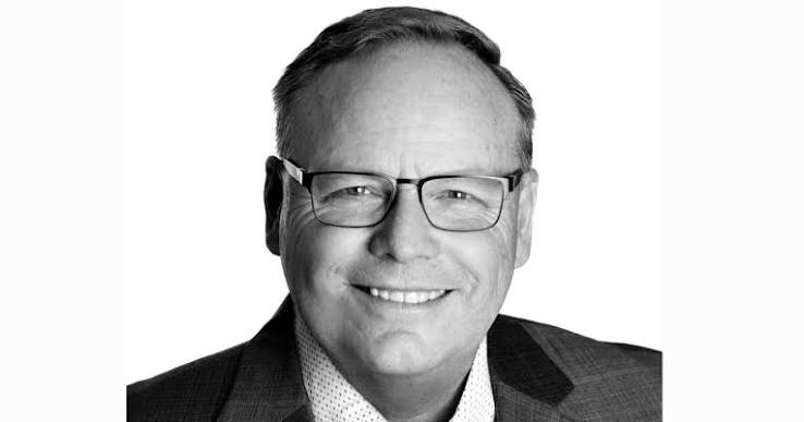 Scott Thomsen, Founder & Chief Executive Officer at LUXWALL