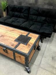 Rustic Wood Coffee Table With Wheels And Handles Wood Trunk With Vents Locking Vintage Style Wood And Steel Chest Locking Wood Chest Kayu Kayu Jati