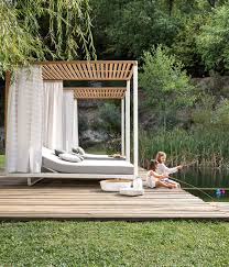 Pavilion Daybed With A White Powder Coated Aluminium Frame Roof Rear Wall In Teak And Curtains In Sunbrella Velum Des Aussenmobel Sommerhaus Daybed Garten