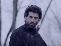 Aditya Roy Kapur Explains How He Prepared For His Fitoor Role He made his bollywood debut with 2009 film london dreams but rose to fame with 2013 film aashiqui. aditya roy kapur explains how he