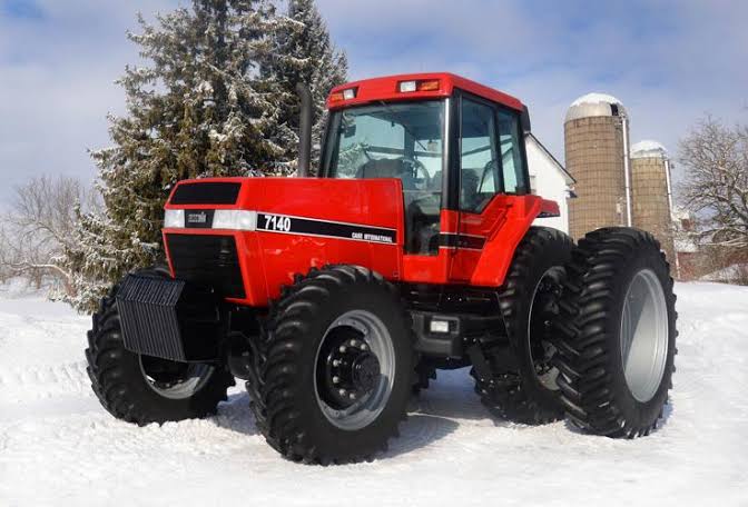 Case IH 7140 Tractor