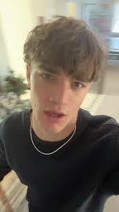 Troy Issac's Instagram, Twitter & Facebook