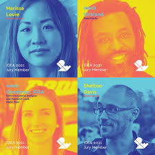 Annalee Oakley, founder of ChattySnaps, with her daughter Ginger, age 11:  showing us the newest Animoodles and Chatty Snaps at Chicago Toy & Game  Week. Thank you Mary Couzin for organizing such