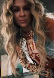 @GavinAdcockMusic was amazing last night. Haven’t seen a show like that in  WV in a long time!🔥 #gavinadcock #fyppp #bullsbandsbarrels