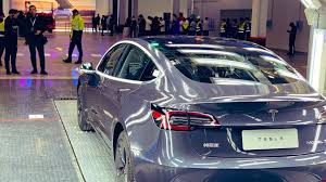 According to 24/7 wall st, american automakers send about 250,000 cars to china every year and import about 50,000. Tesla Delivers Its First Made In China Cars Bbc News