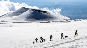 Etna is located at 41°27′26″n 122°53′49″w / 41.45722°n 122.89694°w / 41.45722; Intip Aktivitas Patroli Gunung Etna Di Italia