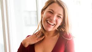 Auf instagram teilt iris mareike steen, 29, jetzt einen schnappschuss mit echtem seltenheitswert. Gzsz Star Iris Mareike Steen Weg Aus Berlin Sie Stellt Die Geruchte Um Einen Ausstieg Klar Bunte De