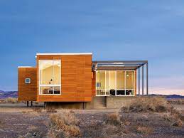 This Prefab Retreat In The Nevada Desert Has No Air Conditioning Using Only Passive Strategies To Keep Cool It Desert Homes Unique Houses Unique House Design