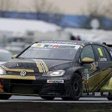 Rennteam von max kruse und benny leuchter. Vln Max Kruse Racing Startet 2019 Auf Dem Nurburgring
