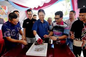 Pelaku kini mendapatkan hukuman kebiri geologi dan awasi anak masing masing. Jualan Industri Kraf Negara Catat Rm333 Juta Mohamaddin Utusan Borneo Online