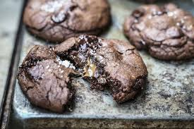 Biscuits Au Chocolat Farcis De Beurre D Arachide Qu Est Ce Qui Mijote De Kraft Recipe Nutella Recipes Delicious Desserts Nutella Dessert Recipes