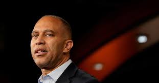 Pardoned Jan. 6 rioter accused of threatening US Democratic leader Jeffries  Click the link in the comments below.