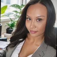 Michelle Busse's Instagram, Twitter & Facebook