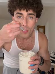 דניאלה מעדן