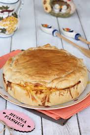 La pizza piena, in dialetto pizza chiena, richiama la tradizione pasquale del sud italia. Pizza Chiena Napoletana Ricetta Pizza Piena Tradizionale Di Pasqua Ricette Pasti Italiani Pizza Chiena