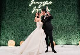 Peter Langner Real Weddings Real Bride Celebration Style From Kleinfeld Canada Ph Derekphotography Location Hong Kong Peterlangner Realweddings Rea