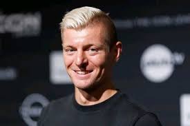 Toni Kroos: "Barcelona na buga wasa kamar ba a zura mata ƙwallaye biyu ba.  Duk da cewa sun zura ƙwallaye biyu su kansu ƴan wasan Madrid tantama suke.  "Ko da bayan 0-2,