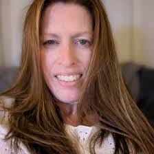 Florence Casper's Instagram, Twitter & Facebook