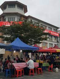 Pasar malam is a common sight in the heartlands estates in singapore. Top 5 Night Markets To Visit In Klang Valley Propsocial