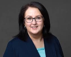 Laura Fiske's Instagram, Twitter & Facebook