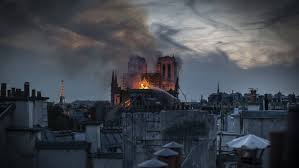 Notre dame katedrali tarihi aslında yapımından daha önce başlamıştır. Das Sind Die Reaktionen Auf Den Brand In Der Kathedrale Notre Dame Ze Tt
