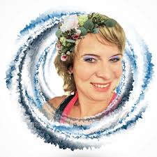 Zaho de Sagazan avoue avoir tout le temps des crushs 💘 Yann lui demande  alors si quelqu'un autour de la table l'a troublée en arrivant...