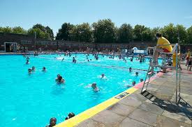 The pool is located behind southdowns park in the grounds of the princess royal hospital in haywards heath. Best Outdoor Swimming Pools And Lidos Near Me In London Evening Standard