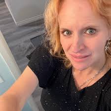 Dogs sensing and responding to potential threats