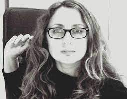 La petite daniela diamond écarte les lèvres de sa chatte. Un Caffe Con Daniela D Angelo Mangialibri Dal 2005 Mai Una Dieta