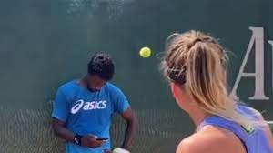 Tennis glamour couple gael monfils and elina svitolina announced they've separated after two years together. Gael Monfils Und Elina Svitolina Mit Kuriosem Video Auf Instagram Eurosport