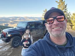 Hi all! I just wanted to introduce myself and share a photo I took in the  area this is my 2024 Rubicon.